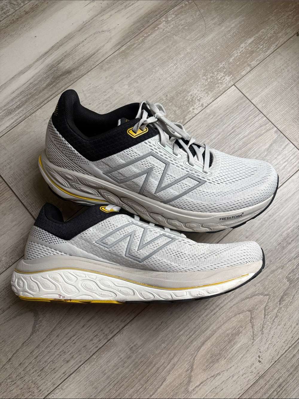 New Balance Fresh Foam 860 v14 Men’s 8 / Women’s 9.5